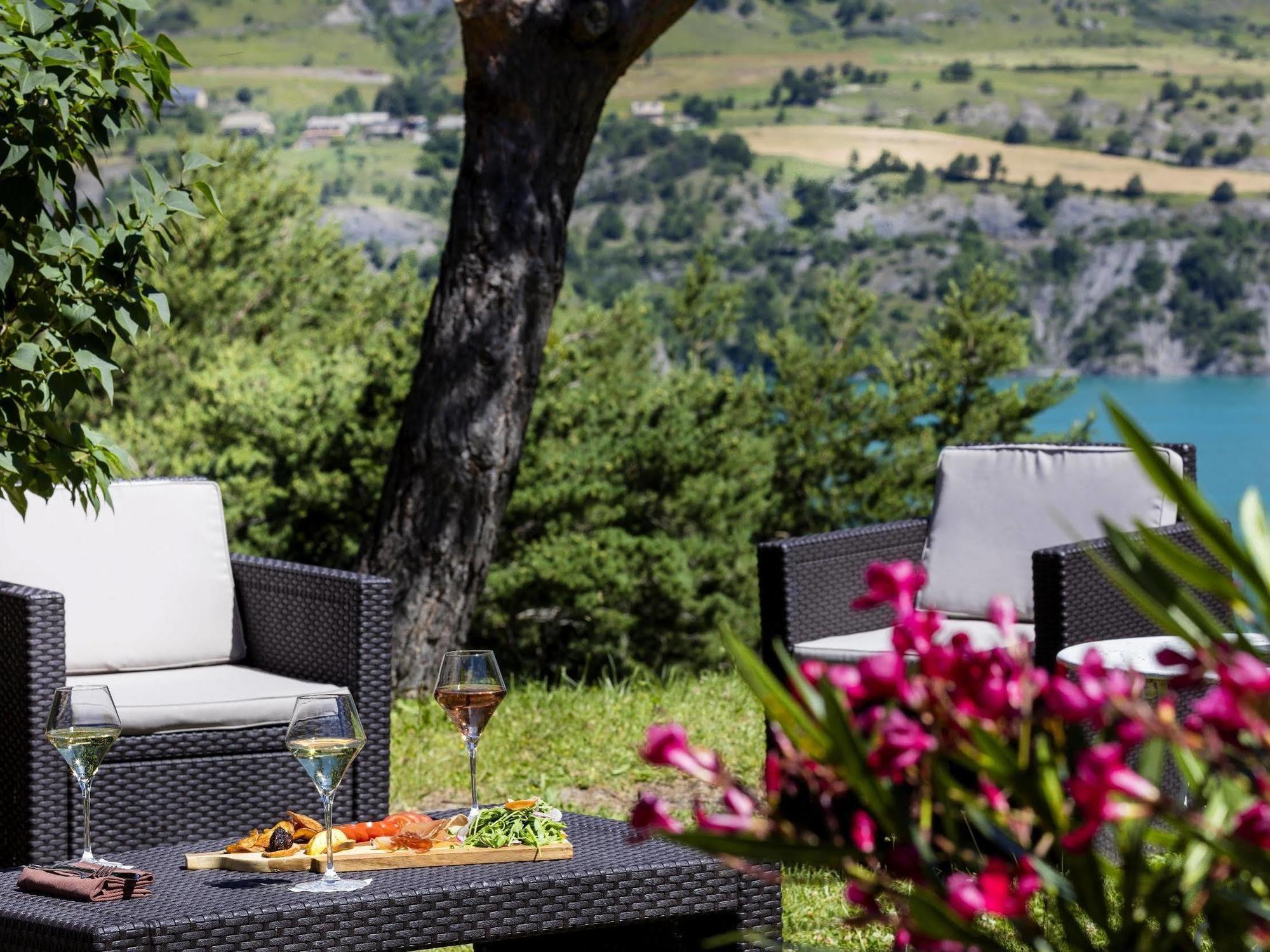 Logis Hotel Eden Lac Savines Exterior photo